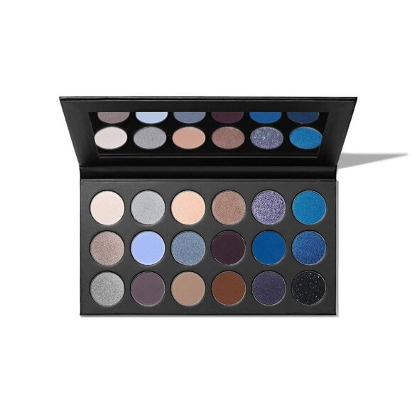 Morphe Other - Morphe 18A Blue Ya Away Artistry Eye Shadow Palette